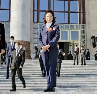 ​拨开云雾见月明：只有破解四大疑点，方能还呼市美女副局长以清白