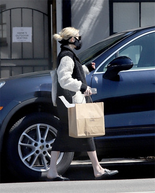 美国女演员艾玛罗伯茨（Emma Roberts）动态