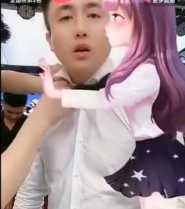 ​杨子不满网红半夜联系黄圣依，二人直播开怼网红直言：你配不上她