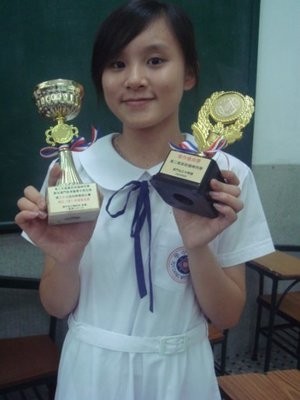 她9岁唱《七子之歌》红遍大江南北，被誉澳门小公主，如今无人知