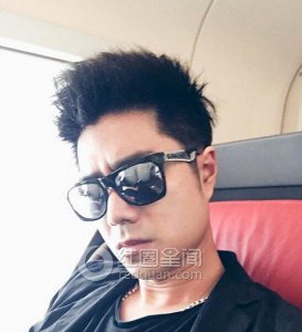 ​袁成杰王思聪什么关系袁成杰老婆陈芊芊图片