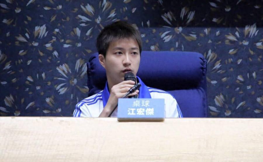 瓷娃娃姐弟恋曝光 福原爱男友真的是个中国人 他们马上要结婚了