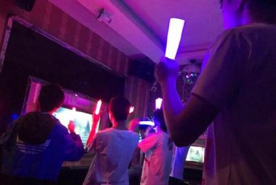 ​打call是什么意思？为某某某打call是什么梗