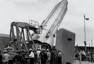 ​1961年英国欲以48颗原子弹，阻止中国收回香港，美国表示完全支持