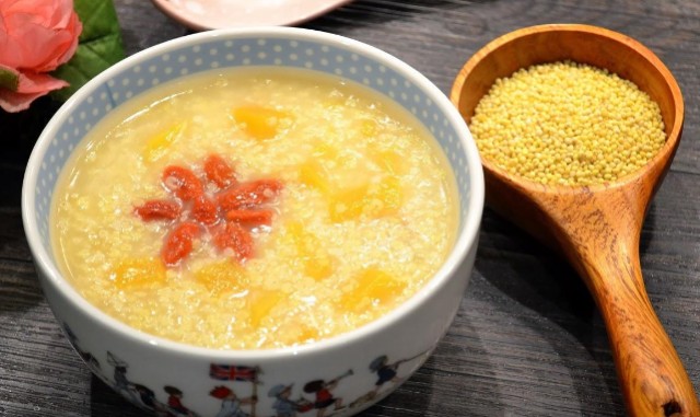小米粥养胃放盐还是糖好吃