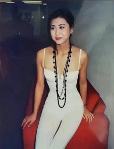 ​荧幕女神的逆境重生：吴雪雯的勇敢转身与幸福归宿