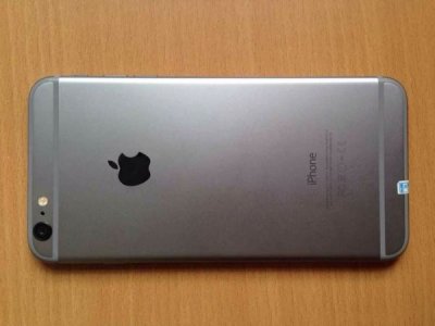 ​15岁女孩上班第一天顺走同事苹果手机 100元卖掉