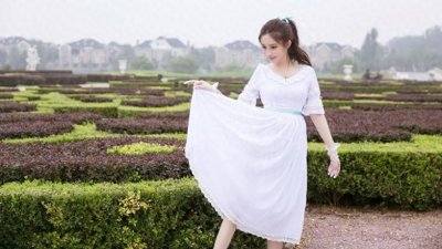 ​跟陌生女生聊天，用这三个开场白，搞定她不是问题