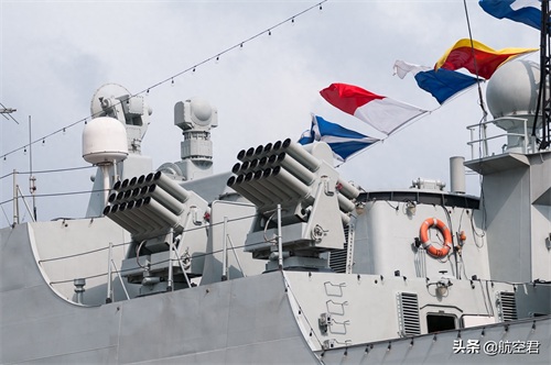 我登上了中国海军战舰-171海口舰