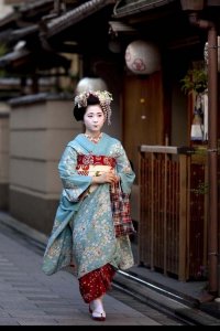 ​日本艺妓，男权社会下的畸形文化，披着文化外衣对女性的折磨