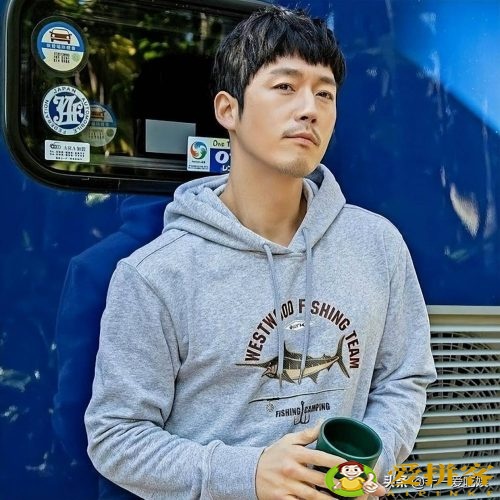 韩国最帅的男明星50名(韩国男演员颜值排行榜)插图18 韩国最帅的男明星50名(韩国男演员颜值排行榜)插图18