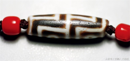 古老的天降石:藏族同胞最贵重的护身符,还是藏族姑娘出嫁必备