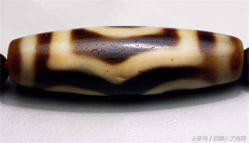 古老的天降石:藏族同胞最贵重的护身符,还是藏族姑娘出嫁必备