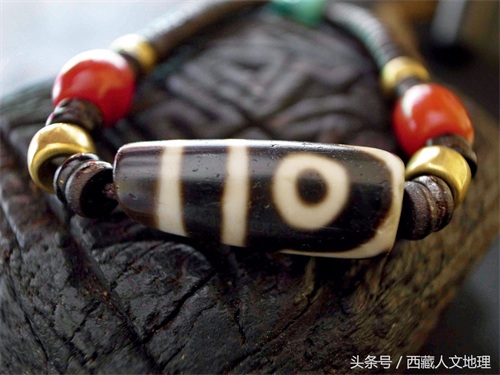 古老的天降石:藏族同胞最贵重的护身符,还是藏族姑娘出嫁必备