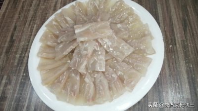 ​快过年了 晓三教你在家怎么熬制皮冻 又好吃 又嫩 又光滑简单好学